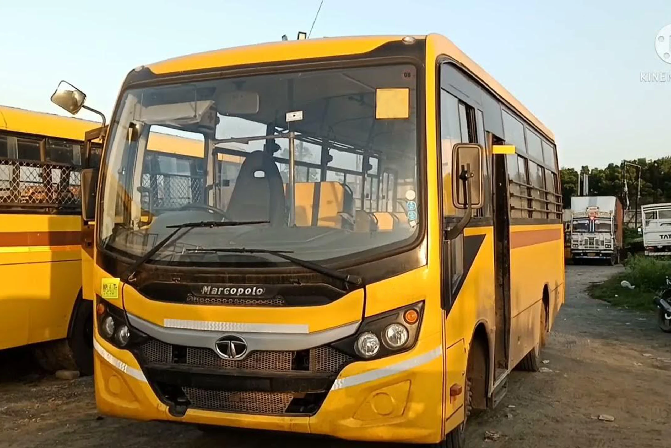 Transport bus for students at WhiteRay Institute offering NEET, IIT-JEE, and NDA courses in Chandigarh